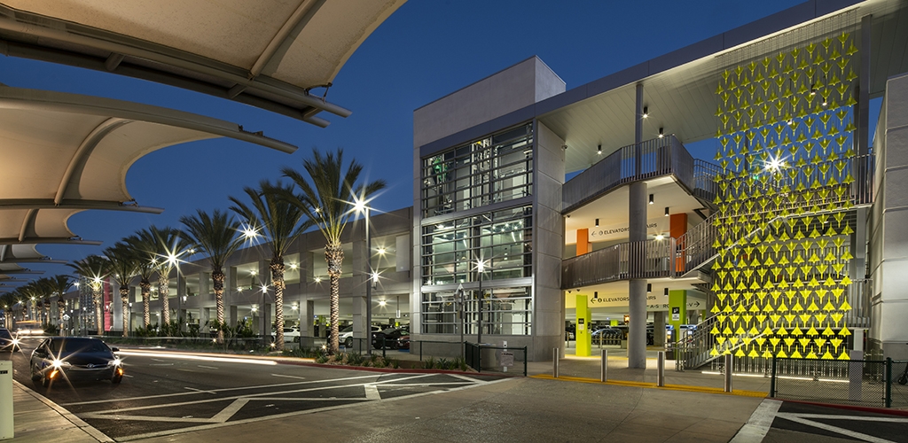 Slideshow image for San Diego International Airport  Terminal 2 Parking Plaza