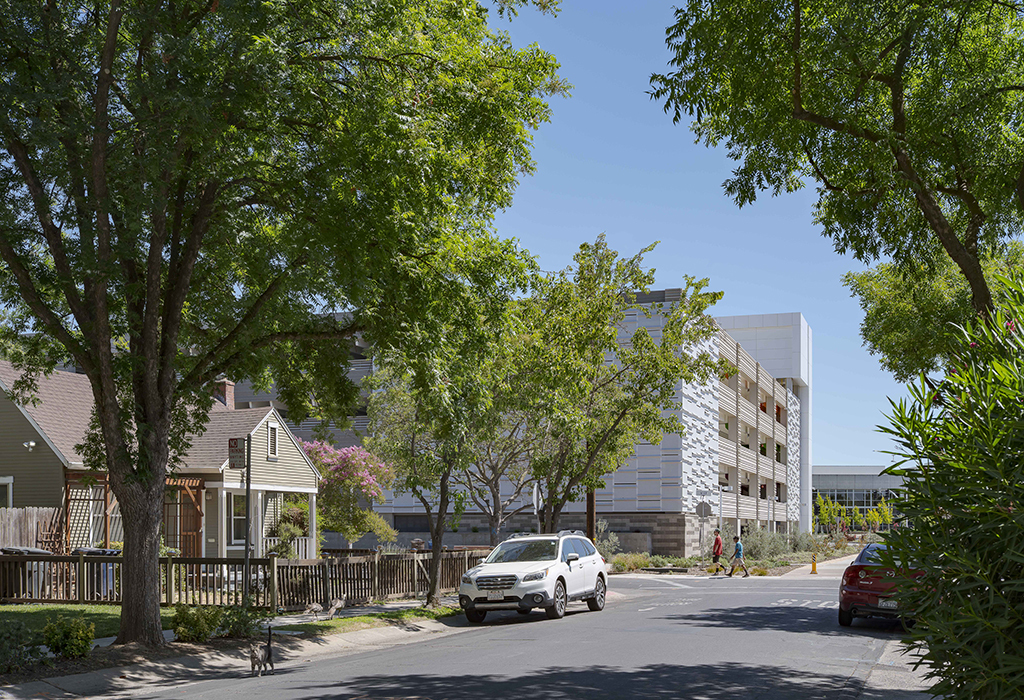 Slideshow image for UC Davis Health Center Parking Structure IV