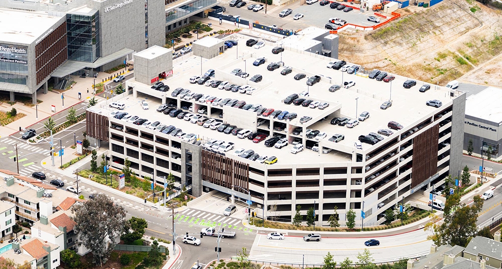 Slideshow image for UC San Diego Health Hillcrest Medical Center Parking Structure