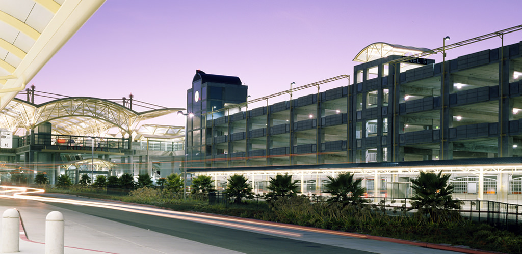 Slideshow image for BART Millbrae Parking Structure