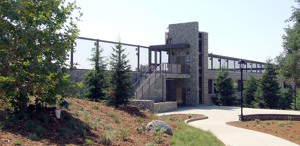 Slideshow image for Pomona College Parking Structure