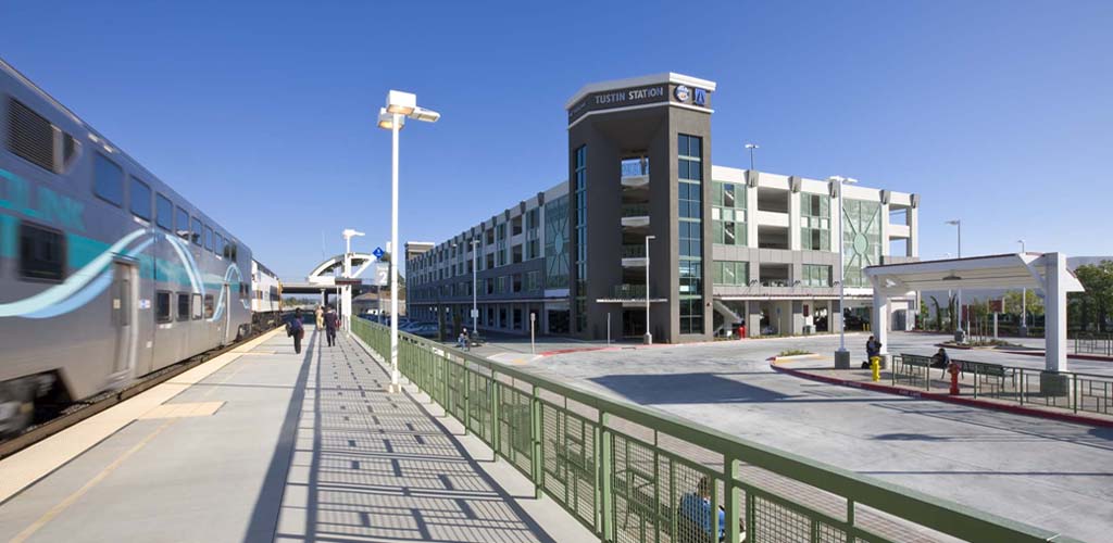 Slideshow image for Tustin Metrolink Parking Structure