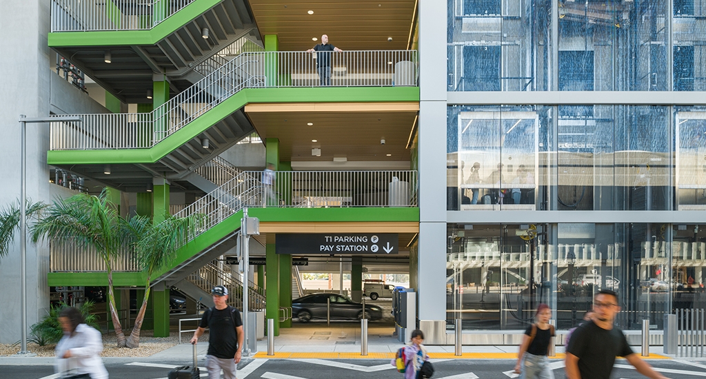 Slideshow image for San Diego International Airport Terminal 1 Parking Plaza