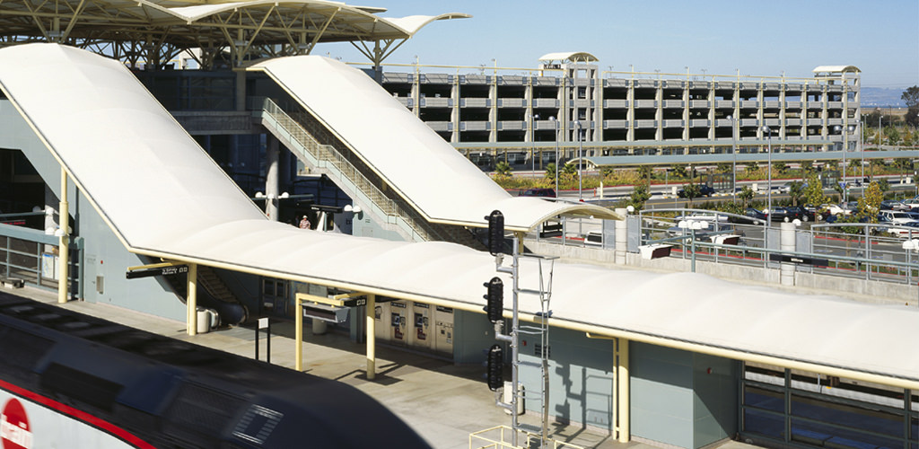 Slideshow image for BART Millbrae Parking Structure