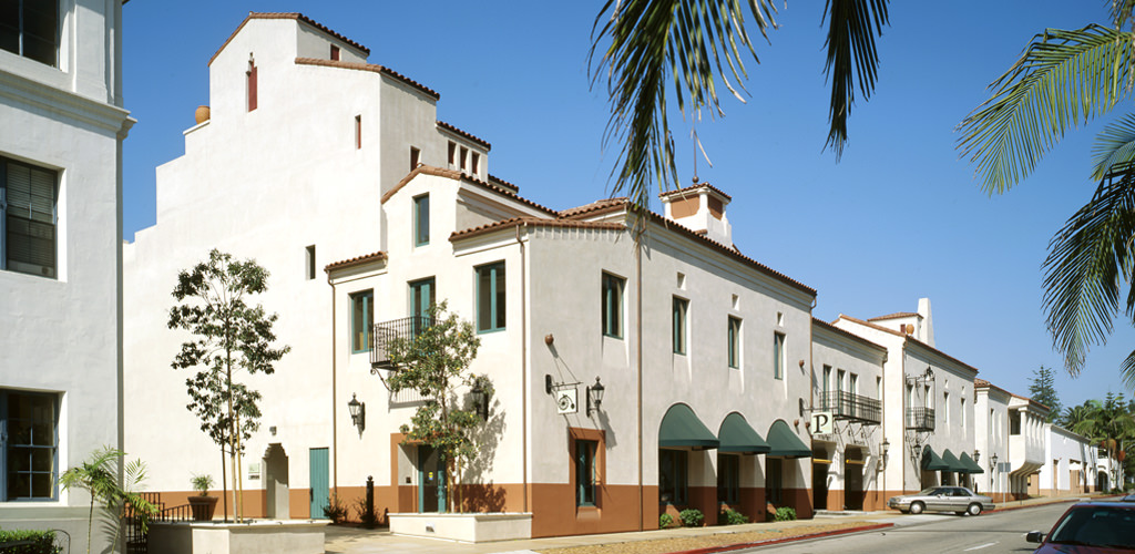 Slideshow image for Granada Garage & Office Building